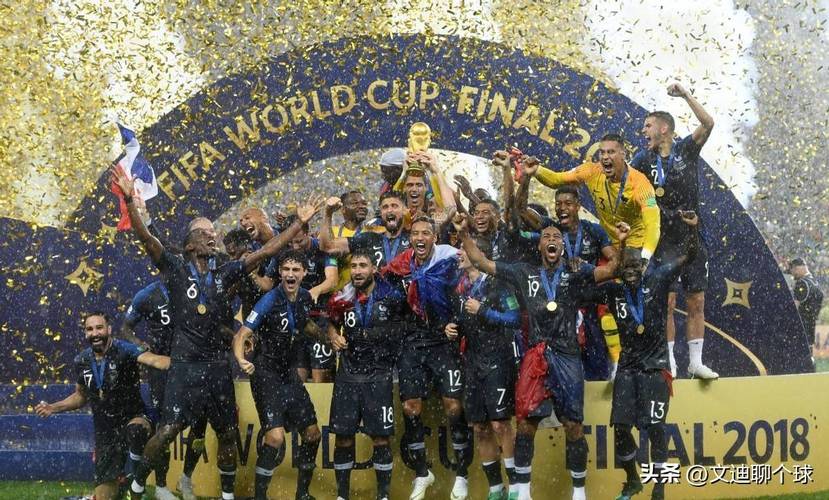 名记：切尔西尚未正式报价西蒙斯，但对达成交易持乐观态度（权威记者：切尔西暂未向西蒙斯提交正式报价，但仍看好交易达成）