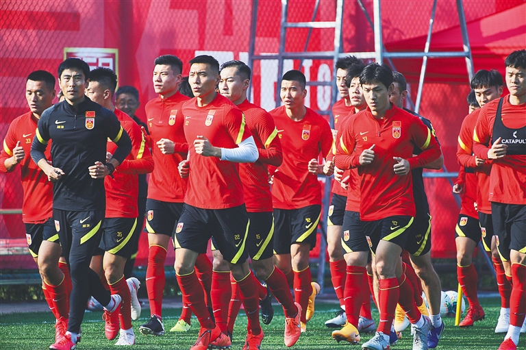 奥尼尔：能进入历史第一人讨论的只有乔丹、詹姆斯和科比（奥尼尔称历史第一人之争仅限乔丹、詹姆斯与科比）