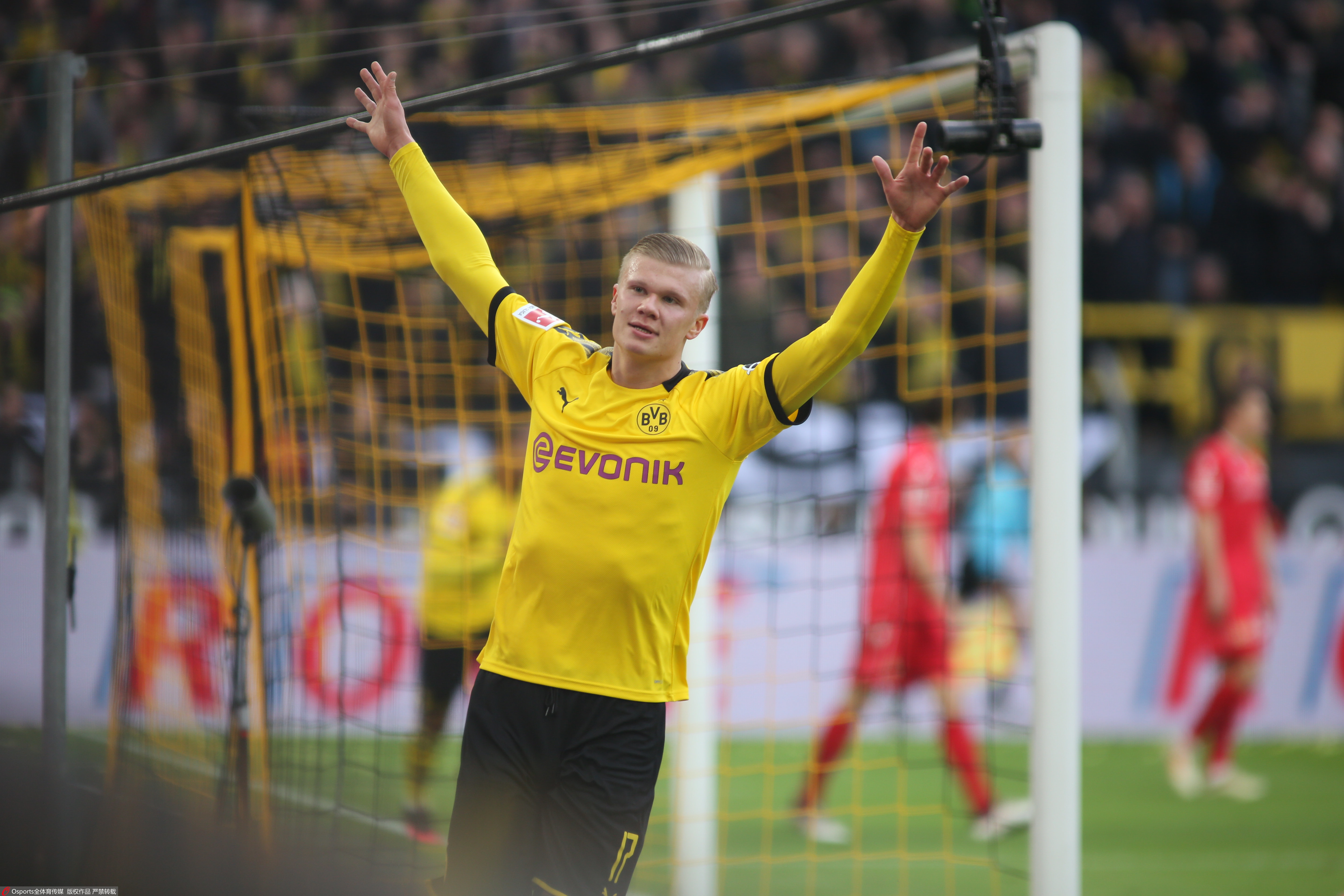 里程碑，穆里尼奥迎来执教生涯第150场欧冠比赛（穆里尼奥迎来欧冠执教第150战，职业生涯再添里程碑）