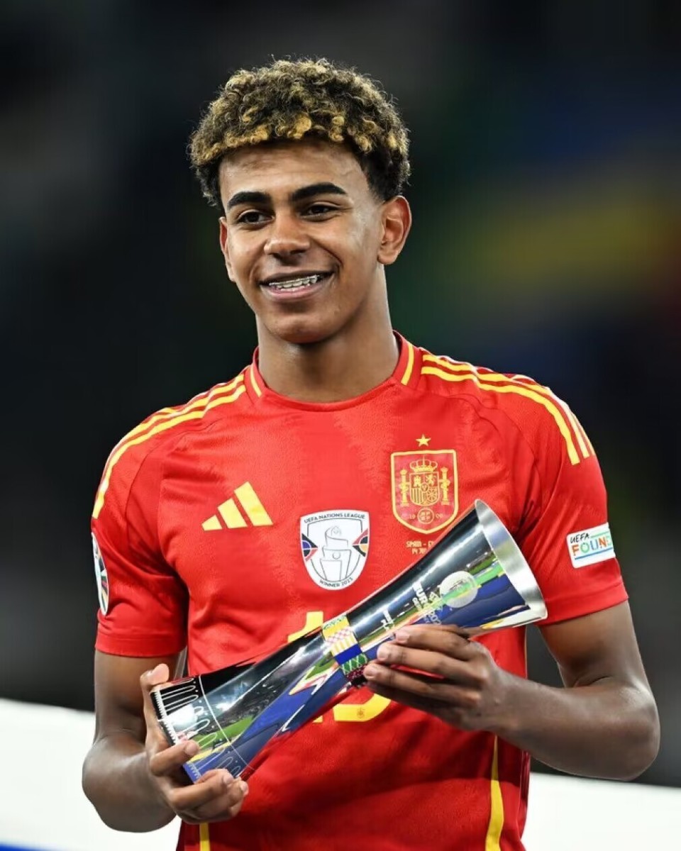 半场战报：莱比锡2-1马格德堡，努萨破门，鲍姆加特纳建功（半场比分：莱比锡暂2-1马格德堡，努萨、鲍姆加特纳相继破门）