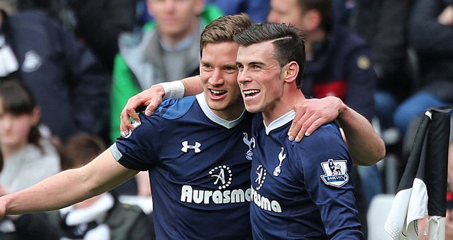 拜仁莱万多夫斯基连续两场梅开二度