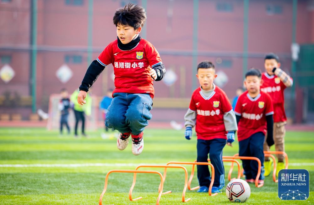 里弗斯称亚历山大若为美国人将成NBA最大牌球星（里弗斯：亚历山大若是美国人，会是NBA最具号召力的巨星）