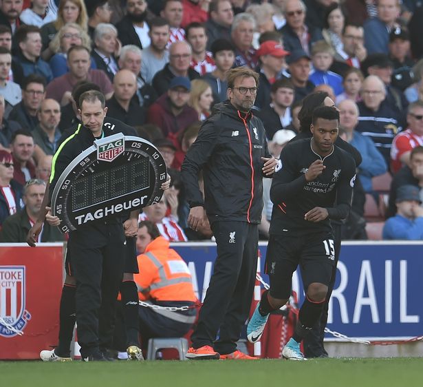 孙兴慜热刺告别战被换下场的时刻