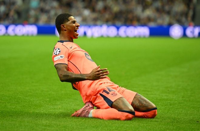 英媒：拜仁有意在一月永久签下梅努，已和他的经纪人直接会谈（英媒：拜仁计划一月永久引进梅努，已与其经纪人直接面谈）